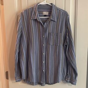 Universal Thread Button Down